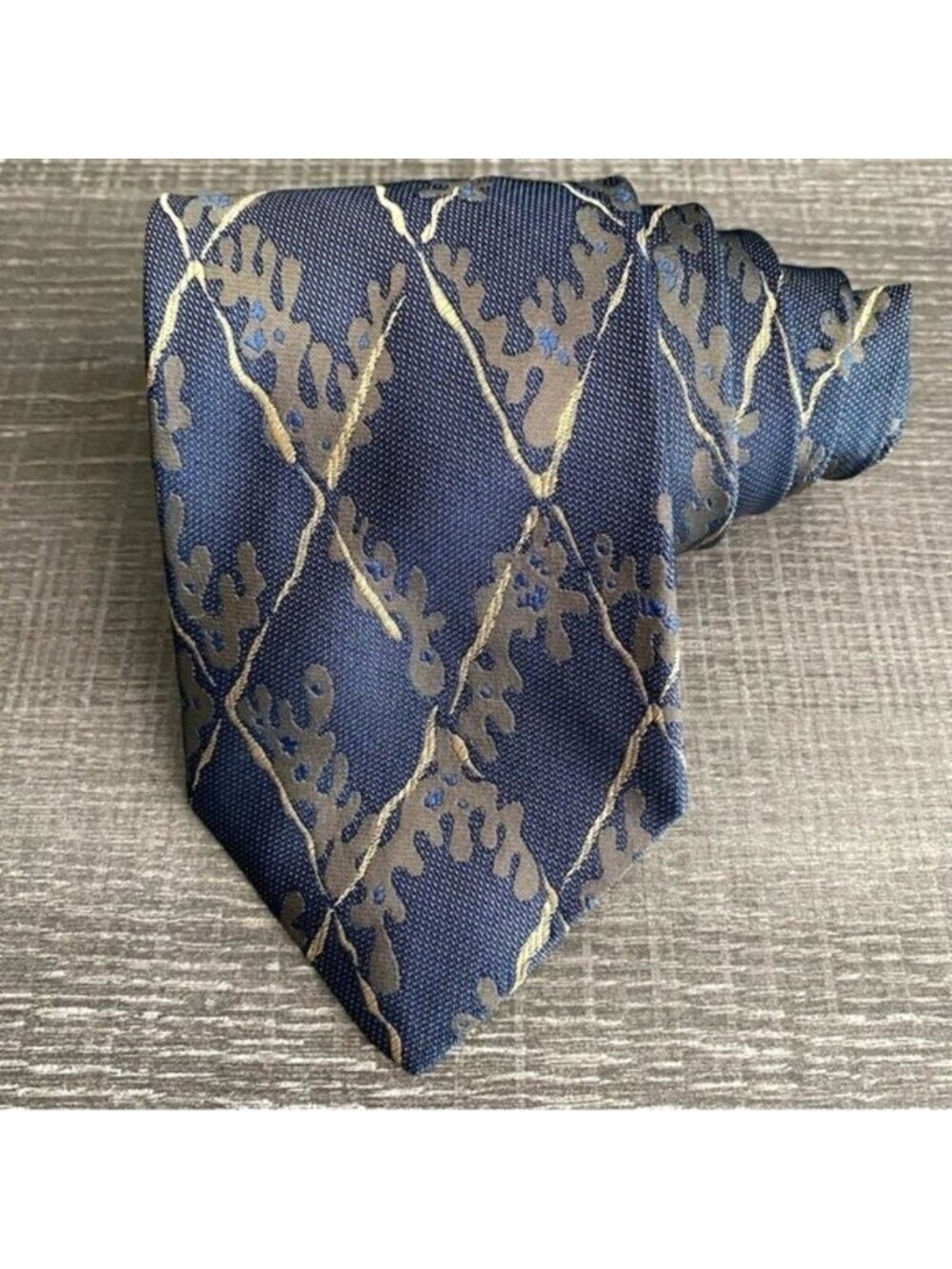 VTG Emanuel Ungaro Paris 100% Italian Silk Neck Tie Blue Gold Brown Leaf Deco